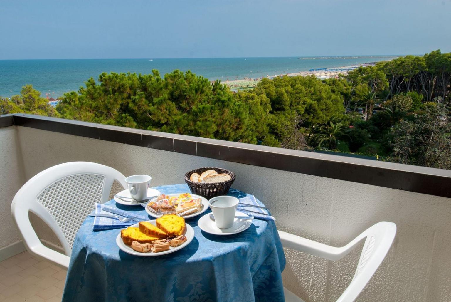 Hotel Smeraldo Giulianova Exterior photo